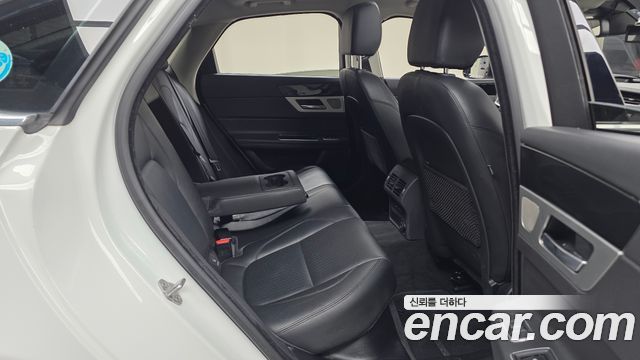 Jaguar XF (X260) 20d Prestige 2018 — фото 26