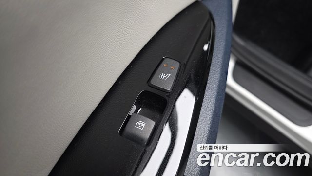 Kia Sportage (V) Gasoline 1.6 Turbo 2WD Signature 2022 — фото 19