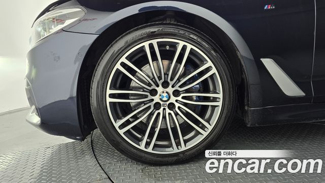BMW 5 Series (G30) 530i xDrive M Sport Package Plus 2019 — фото 5