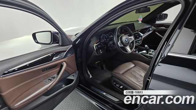 BMW 5 Series (G30) 530i xDrive M Sport Package Plus 2019 — фото 10