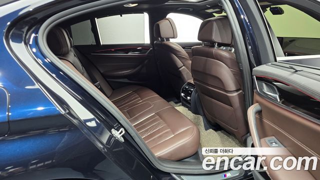BMW 5 Series (G30) 530i xDrive M Sport Package Plus 2019 — фото 11