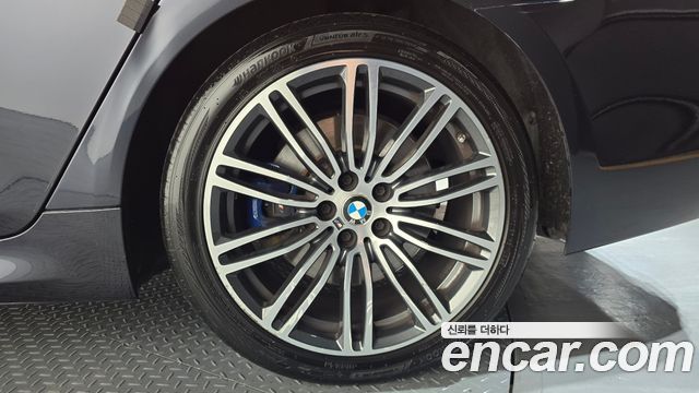 BMW 5 Series (G30) 530i xDrive M Sport Package Plus 2019 — фото 21