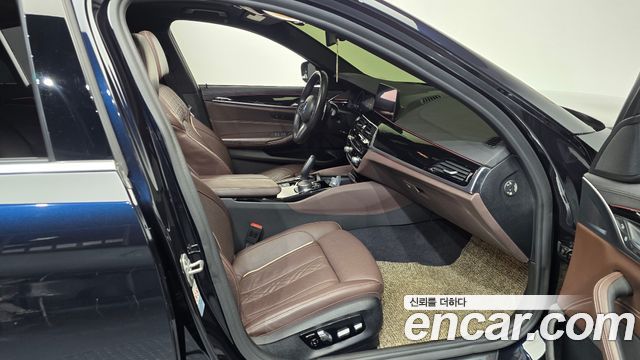 BMW 5 Series (G30) 530i xDrive M Sport Package Plus 2019 — фото 26