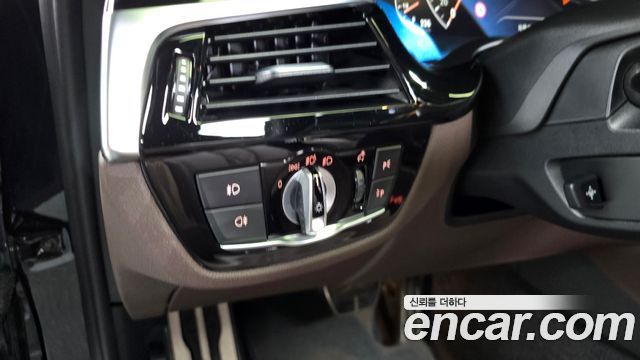 BMW 5 Series (G30) 530i xDrive M Sport Package Plus 2019 — фото 27