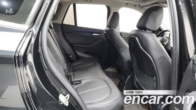 BMW X1 (F48) xDrive 20i xLine 2022 — фото 12
