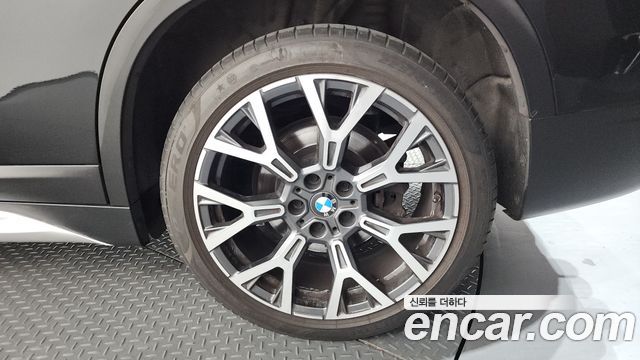 BMW X1 (F48) xDrive 20i xLine 2022 — фото 21