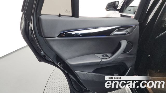 BMW X1 (F48) xDrive 20i xLine 2022 — фото 25