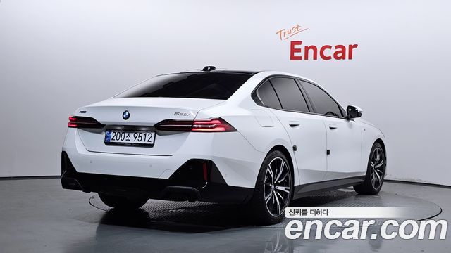 BMW 5 Series (G60) 530i xDrive M Sport 2024 — фото 2