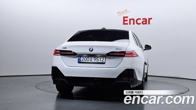 BMW 5 Series (G60) 530i xDrive M Sport 2024 — фото 4