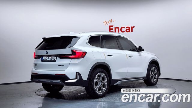 BMW X1 (U11) xDrive 20i xLine 2024 — фото 2
