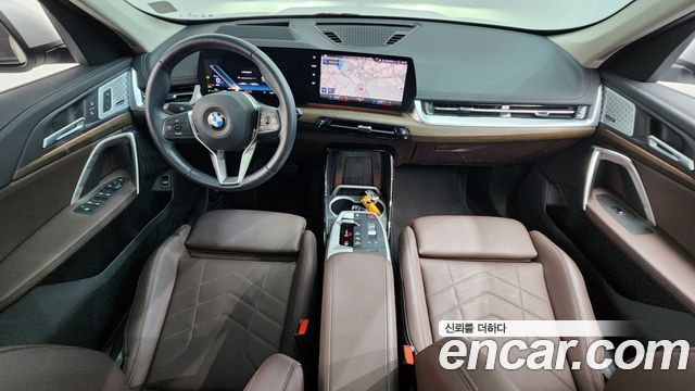 BMW X1 (U11) xDrive 20i xLine 2024 — фото 7