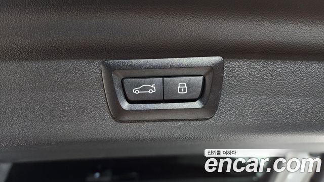 BMW X1 (U11) xDrive 20i xLine 2024 — фото 30
