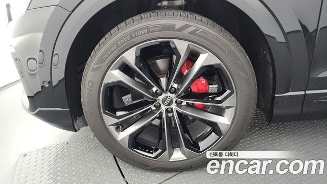 Audi Q8 (4M) 55 TFSI Quattro Premium 2025 — фото 5