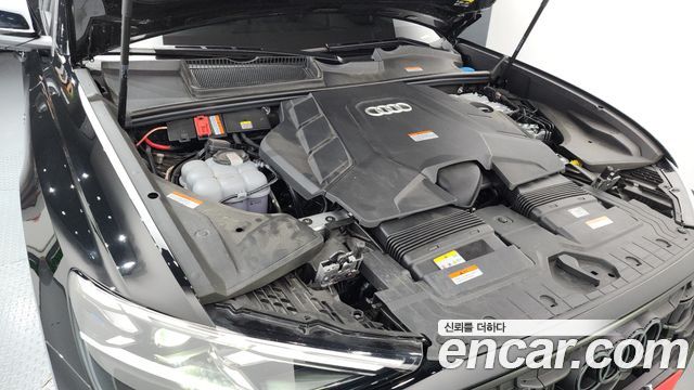 Audi Q8 (4M) 55 TFSI Quattro Premium 2025 — фото 6
