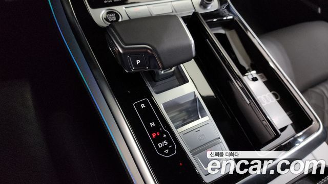 Audi Q8 (4M) 55 TFSI Quattro Premium 2025 — фото 9