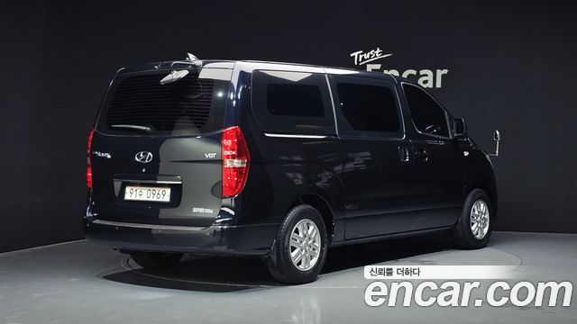 Hyundai Grand Starex Van 5-Seater Smart 2021 — фото 2