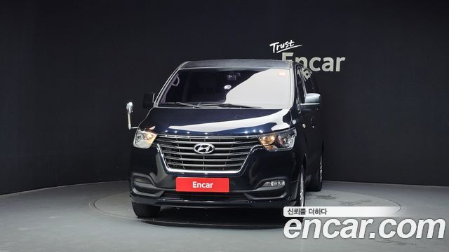 Hyundai Grand Starex Van 5-Seater Smart 2021 — фото 3