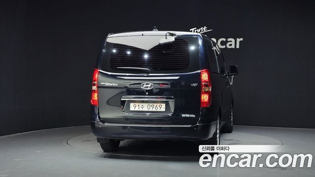 Hyundai Grand Starex Van 5-Seater Smart 2021 — фото 4