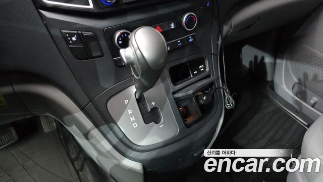 Hyundai Grand Starex Van 5-Seater Smart 2021 — фото 9