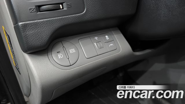Hyundai Grand Starex Van 5-Seater Smart 2021 — фото 15