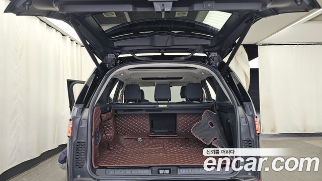 Land Rover Discovery 5 3.0 SD6 Landmark Edition 2020 — фото 20
