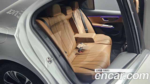 Mercedes-Benz E-Class (W214) E200 Avantgarde 2025 — фото 11