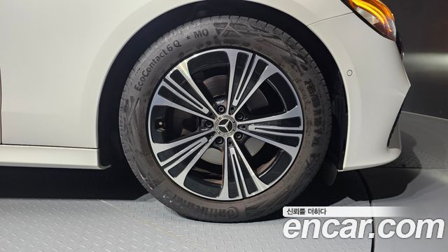Mercedes-Benz E-Class (W214) E200 Avantgarde 2025 — фото 21
