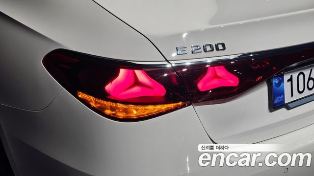 Mercedes-Benz E-Class (W214) E200 Avantgarde 2025 — фото 23
