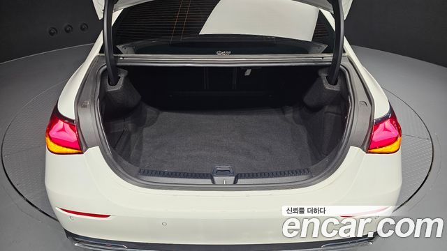 Mercedes-Benz E-Class (W214) E200 Avantgarde 2025 — фото 37