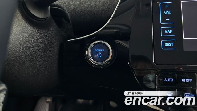 Toyota Prius (IV) 1.8 E 2018 — фото 19