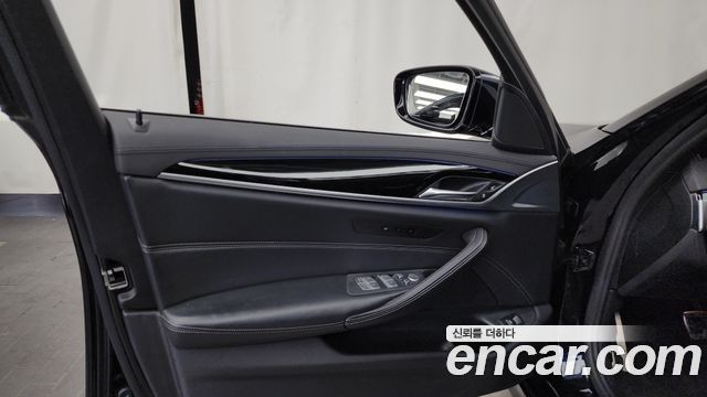BMW 5 Series (G30) 520d M Sport Package Plus 2020 — фото 24