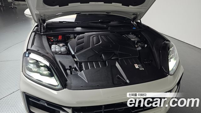 Porsche Cayenne (PO536) 3.0 S E-Hybrid Coupe 2025 — фото 6