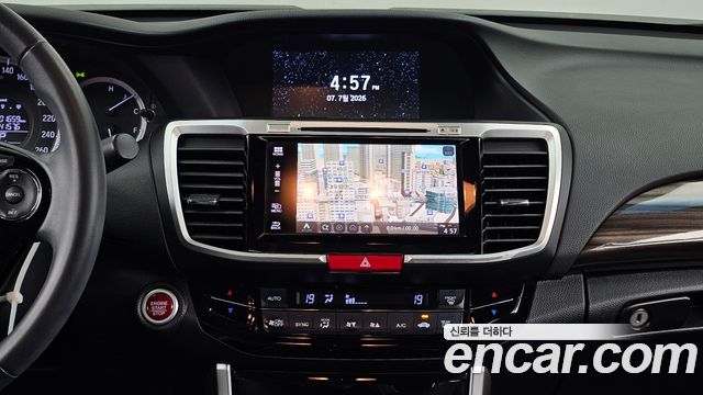 Honda Accord 2.4 9th 2016 — фото 14