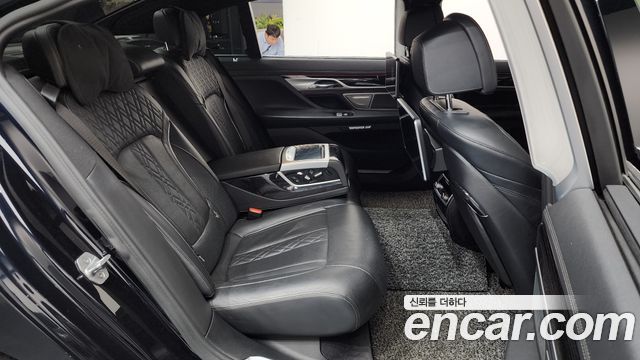 BMW 7 Series (G11) 740Li xDrive M Sport Package 2018 — фото 12