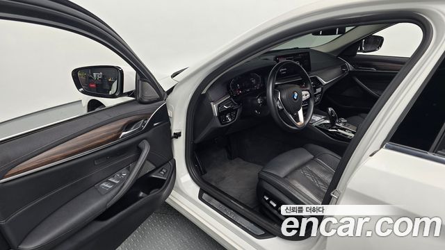 BMW 5 Series (G30) 530i Luxury 2022 — фото 11
