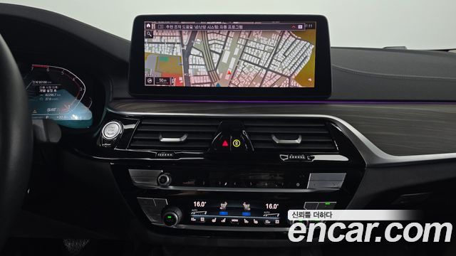 BMW 5 Series (G30) 530i Luxury 2022 — фото 15