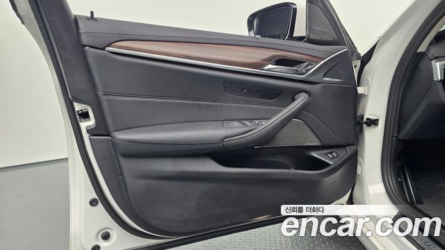 BMW 5 Series (G30) 530i Luxury 2022 — фото 24