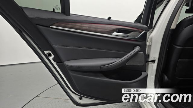 BMW 5 Series (G30) 530i Luxury 2022 — фото 25