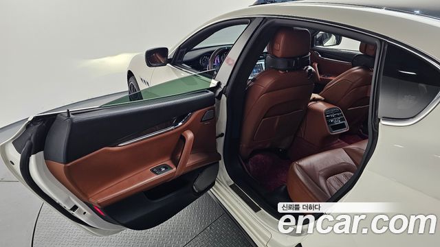 Maserati Quattroporte S Q4 3.0 V6 2014 — фото 18