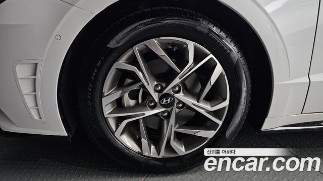 Hyundai Sonata (DN8) 1.6 Turbo Premium Family 2021 — фото 5
