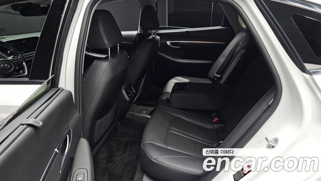 Hyundai Sonata (DN8) 1.6 Turbo Premium Family 2021 — фото 11