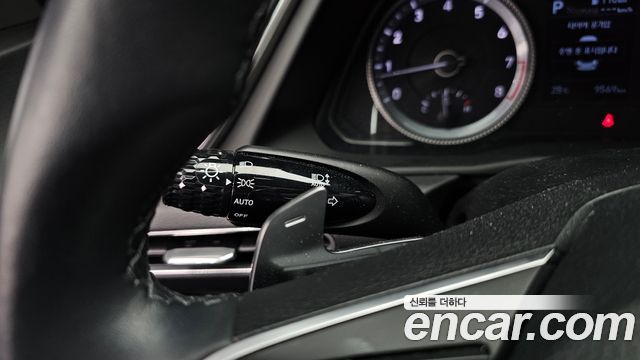 Hyundai Sonata (DN8) 1.6 Turbo Premium Family 2021 — фото 30