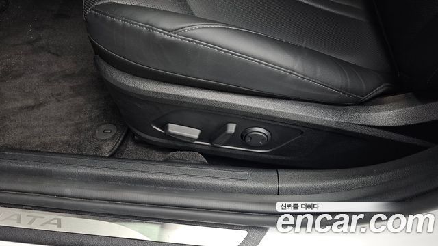 Hyundai Sonata (DN8) 1.6 Turbo Premium Family 2021 — фото 31