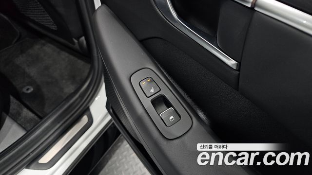 Hyundai Sonata (DN8) 1.6 Turbo Premium Family 2021 — фото 36