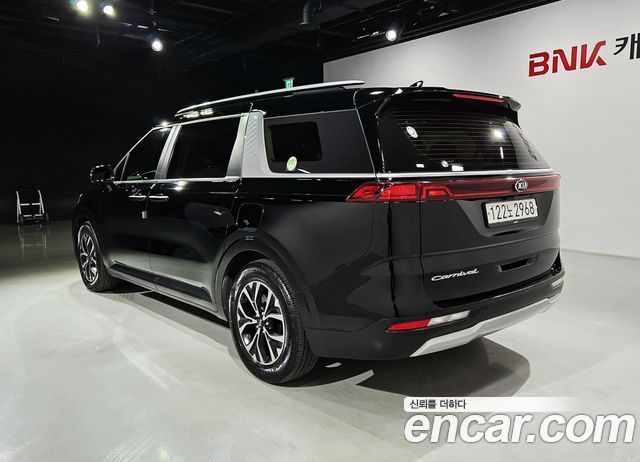 Kia Carnival (IV) Diesel 9-Seater Prestige 2021 — фото 6
