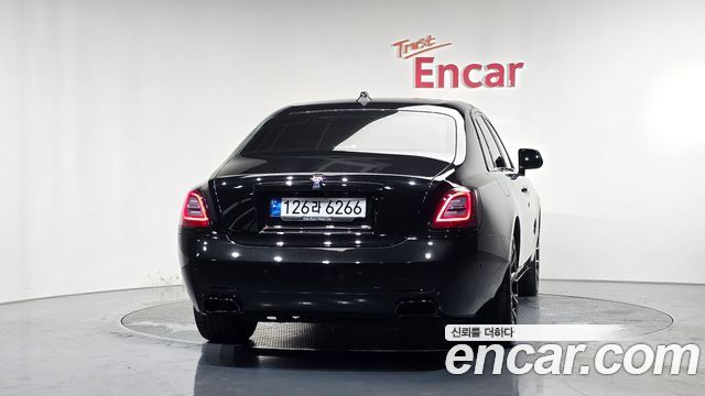 Rolls-Royce Ghost (II) 6.7 V12 Black Badge 2023 — фото 4