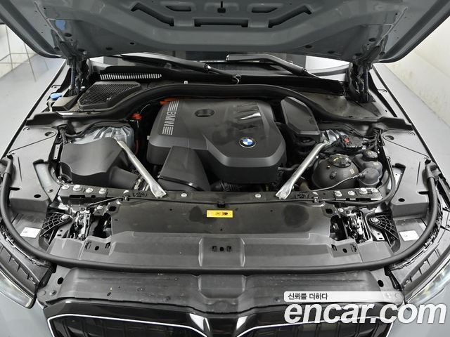 BMW 5 Series (G60) 530e M Sport 2024 — фото 18