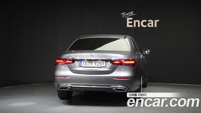 Mercedes-Benz E-Class (W213) E250 Exclusive 2021 — фото 4