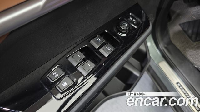 KG Mobility (SsangYong) Torres Gasoline 1.5 4WD T7 2023 — фото 13
