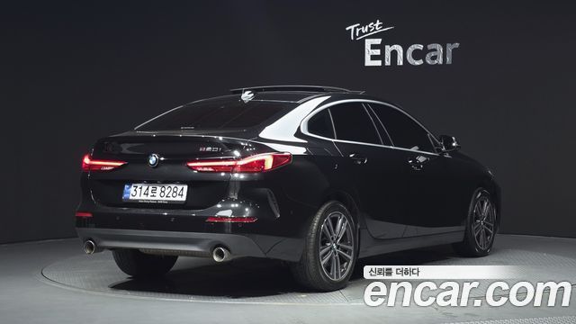 BMW 2 Series Gran Coupe (F44) 220i Advantage 2021 — фото 2